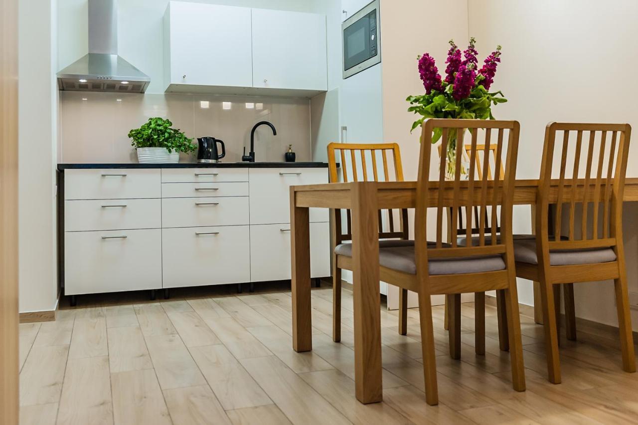 Mennica Residence Patronus Apartments Warsawa Bagian luar foto