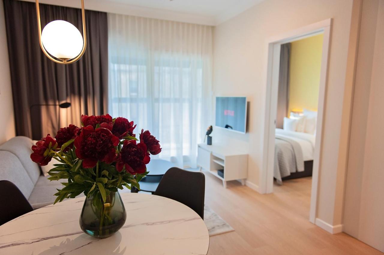 Mennica Residence Patronus Apartments Warsawa Bagian luar foto