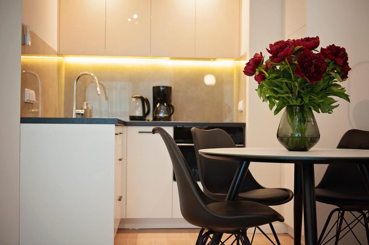 Mennica Residence Patronus Apartments Warsawa Bagian luar foto