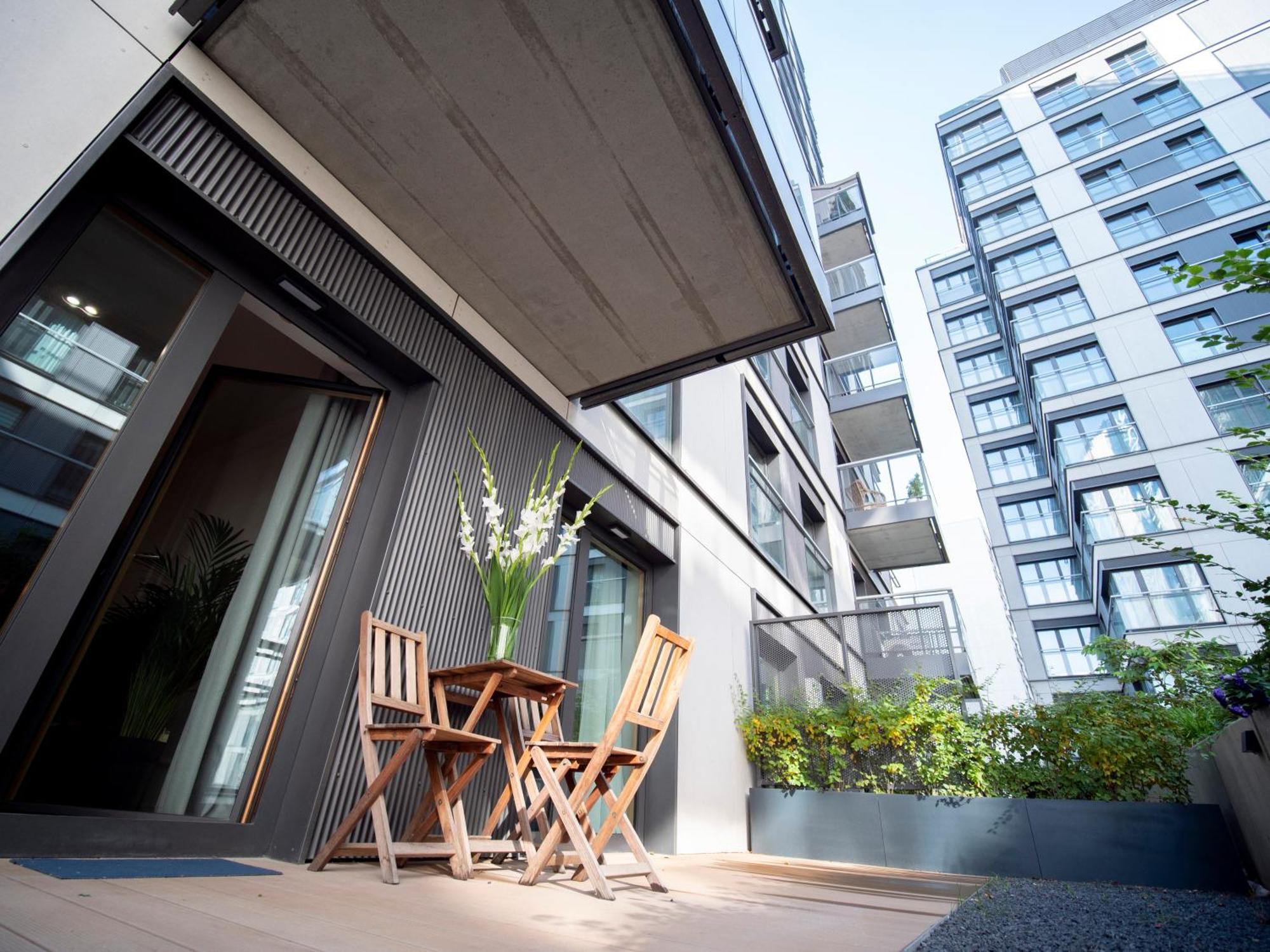 Mennica Residence Patronus Apartments Warsawa Bagian luar foto